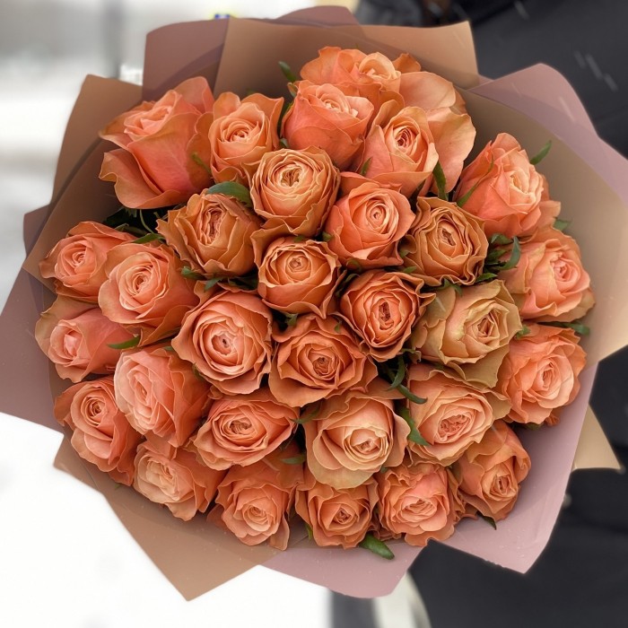25 пионовидных роз Кахала 60 см