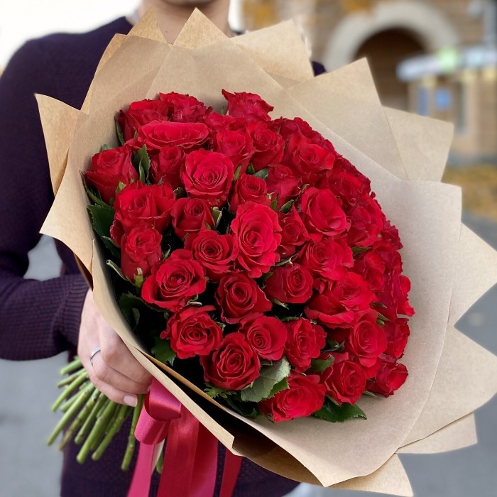 51 роза Ред Калипсо
