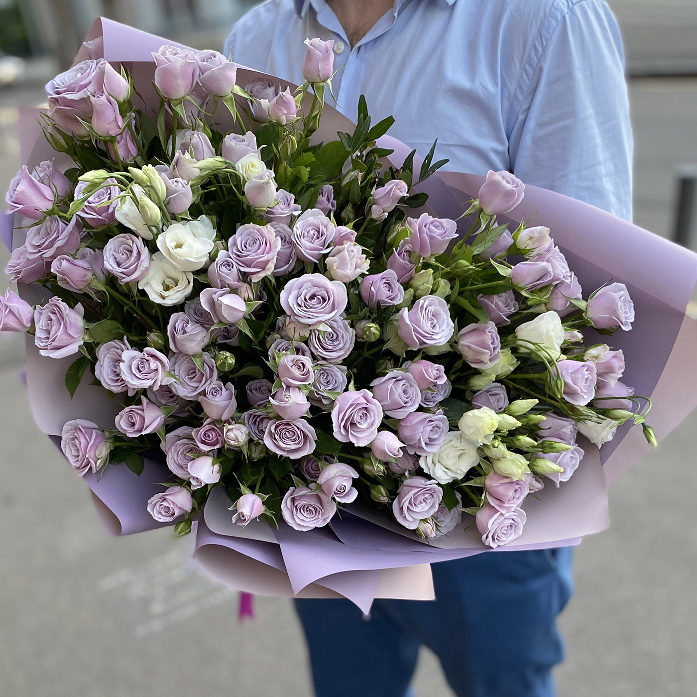 Фиолетовые кустовые розы мончегорск цветы доставка