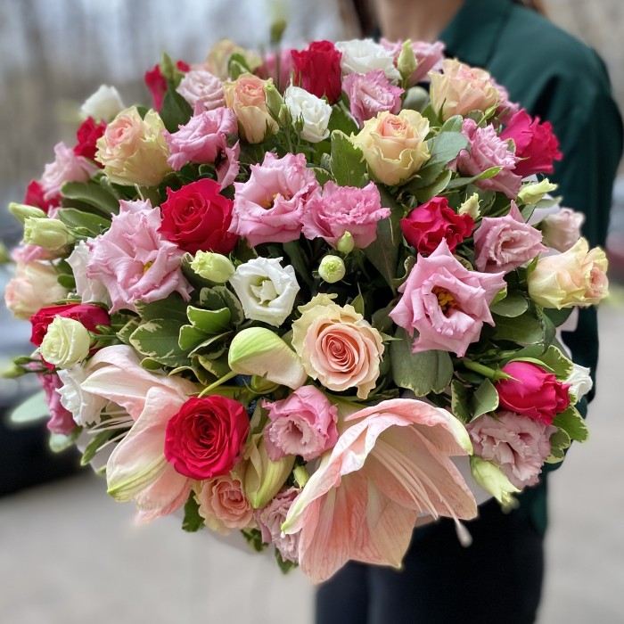 Цветы в коробке Романтичный день