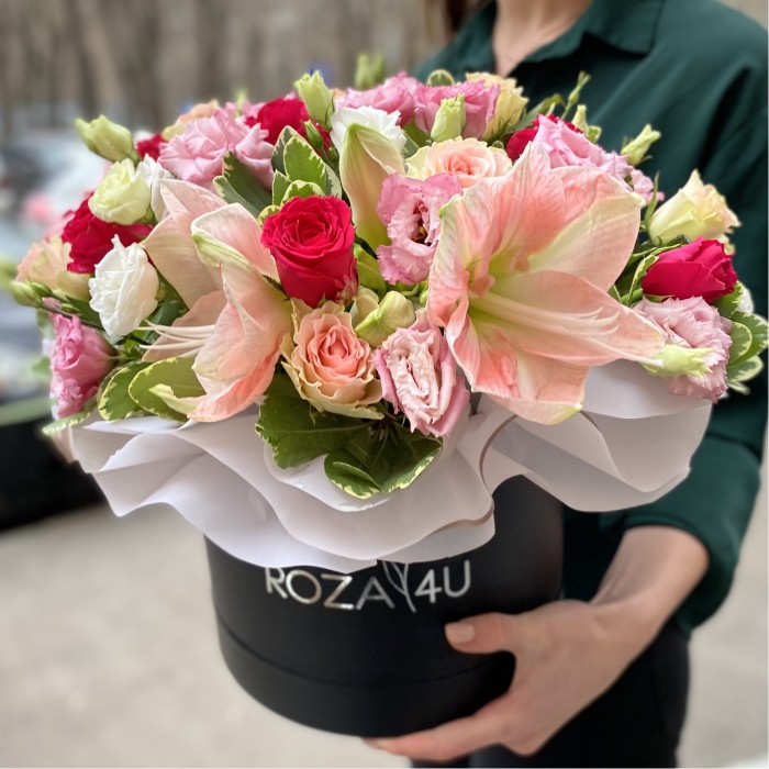 Цветы в коробке Романтичный день