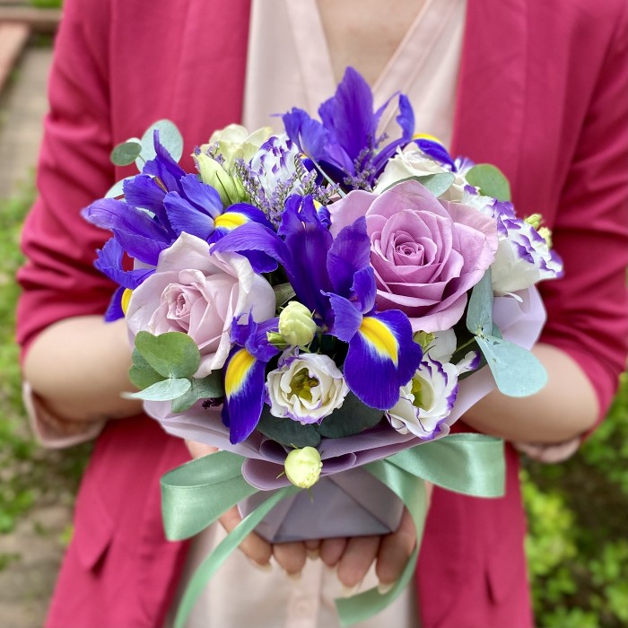 Мини композиция с цветами Сиреневая