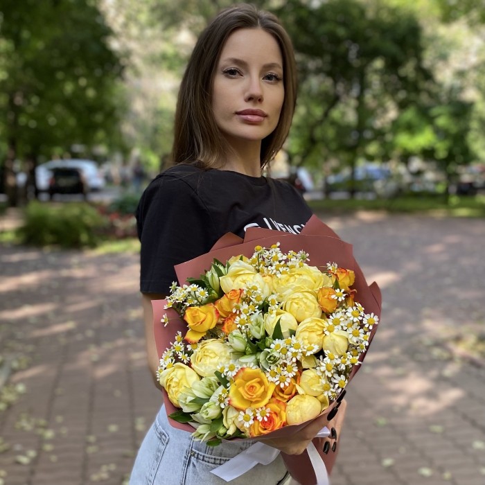 Букет с пионовидными розами Теплая дружба