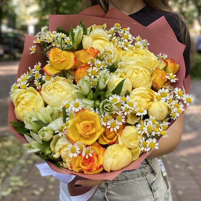 Букет с пионовидными розами Теплая дружба