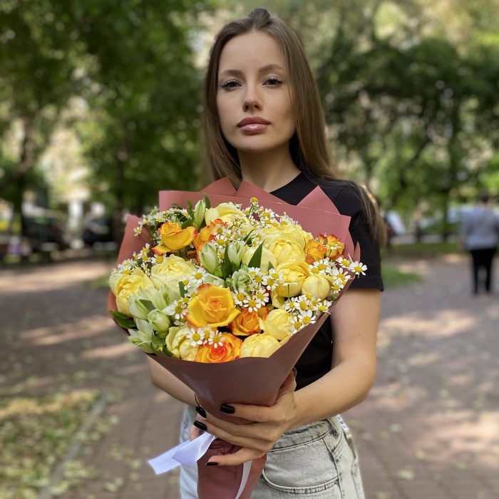 Букет с пионовидными розами Теплая дружба