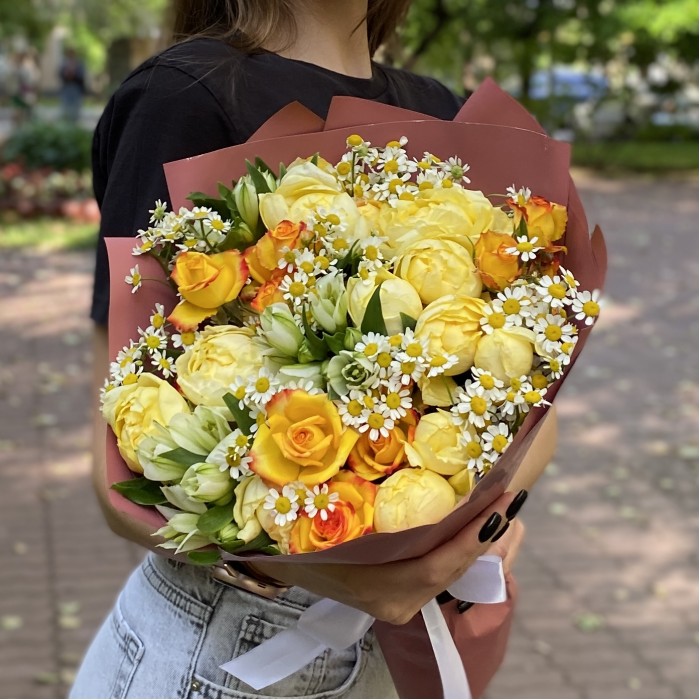 Букет с пионовидными розами Теплая дружба