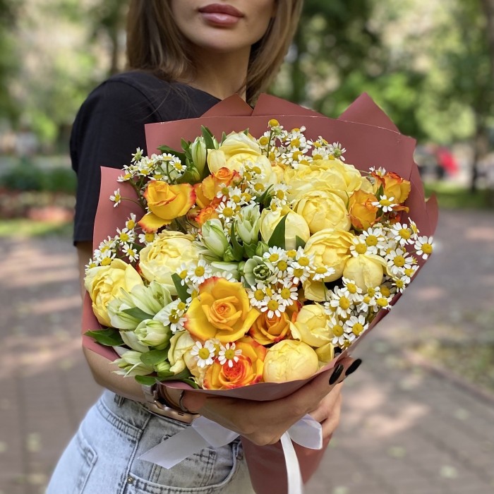 Букет с пионовидными розами Теплая дружба