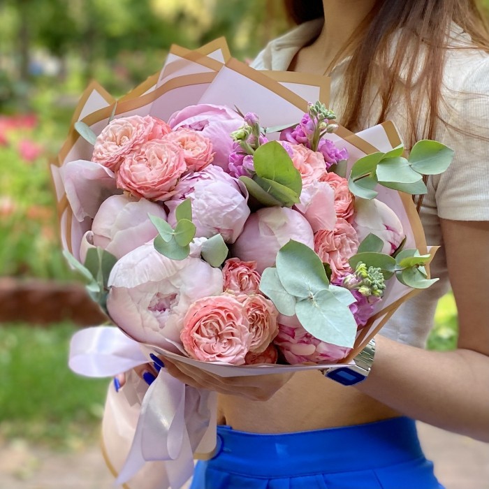 Букет с пионами Безмятежное счастье