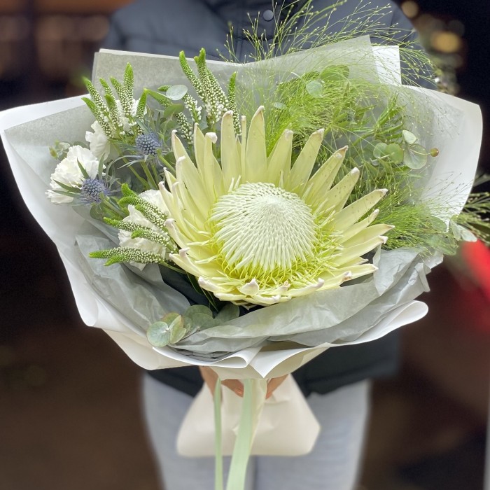 Букет Полнолуние с протеей
