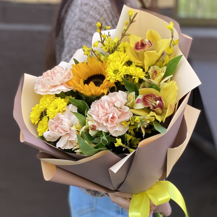 Букет Моему солнышку с подсолнухом