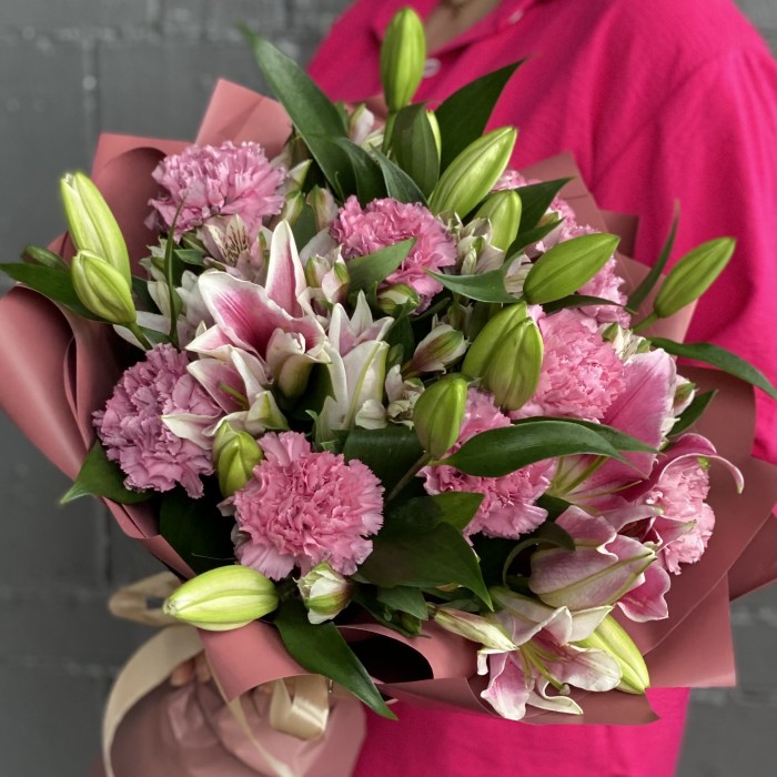 Букет с лилией Дивный сад