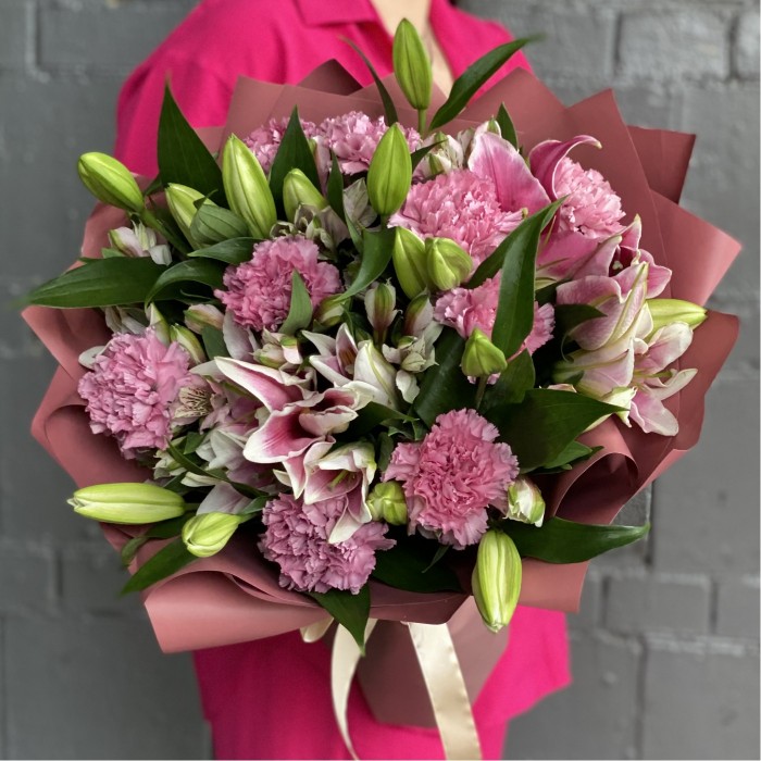 Букет с лилией Дивный сад