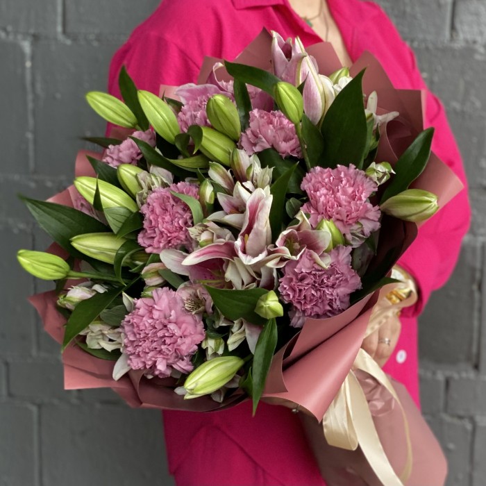 Букет с лилией Дивный сад