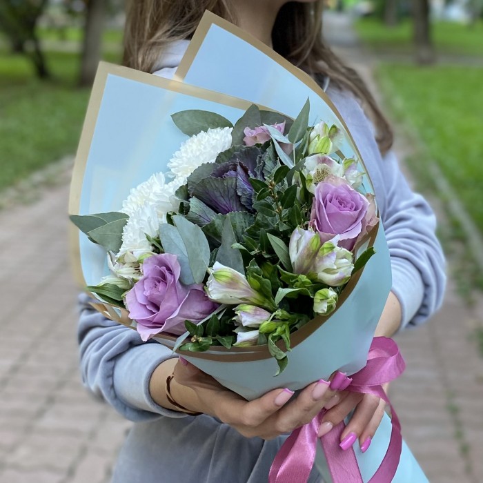 Букет с розами и альстромерией Осенняя симфония