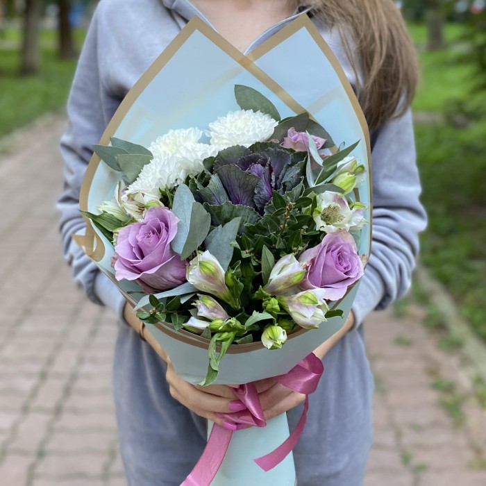 Букет с розами и альстромерией Осенняя симфония