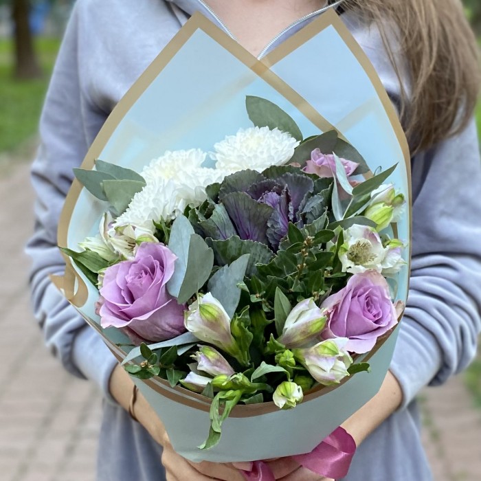 Букет с розами и альстромерией Осенняя симфония