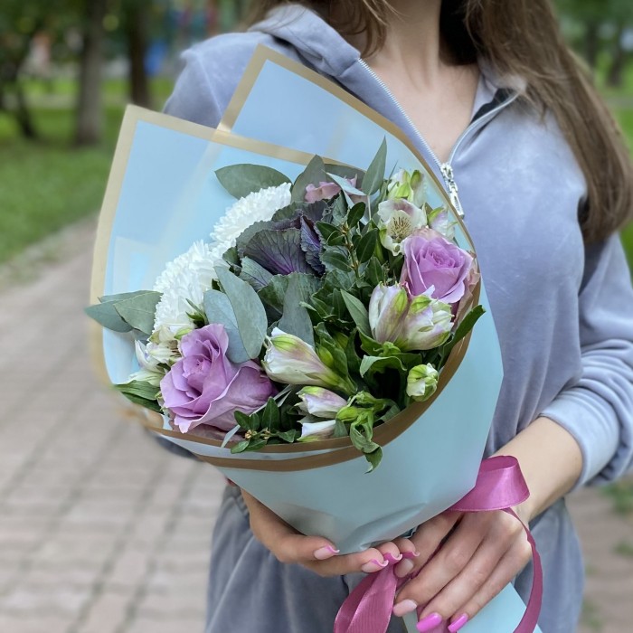 Букет с розами и альстромерией Осенняя симфония