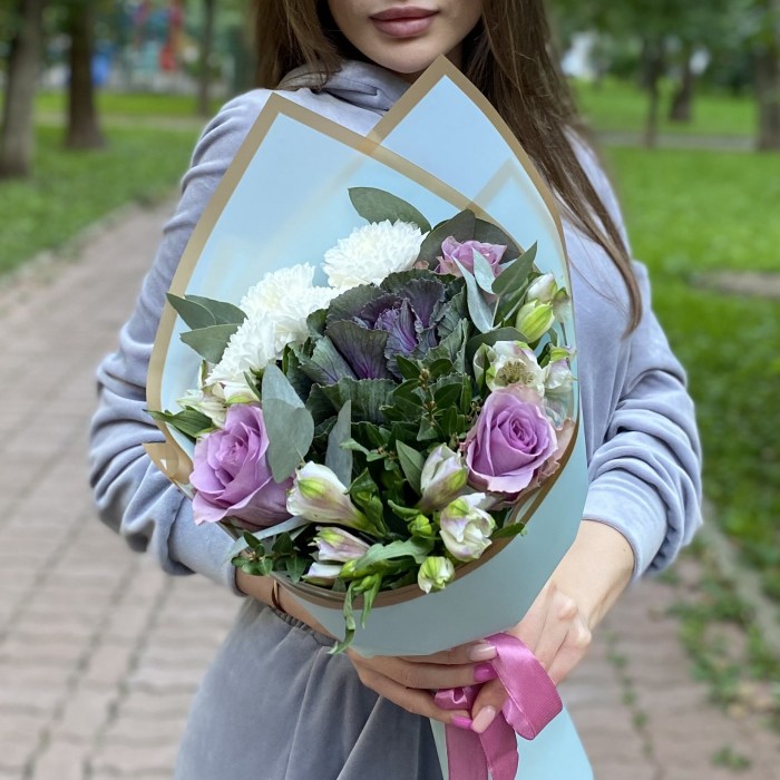 Букет с розами и альстромерией Осенняя симфония