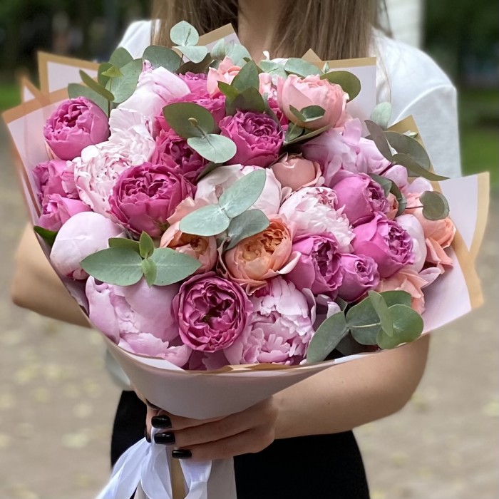 Букет с пионами Трепетная любовь