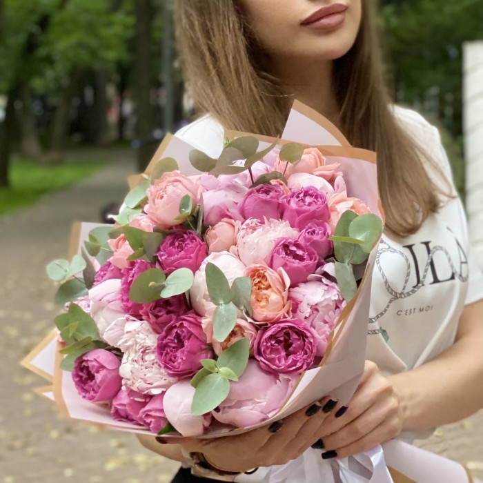 Букет с пионами Трепетная любовь