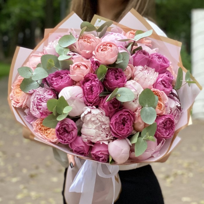 Букет с пионами Трепетная любовь