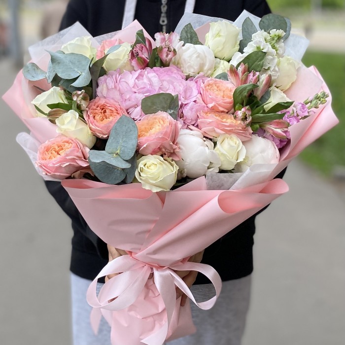 Букет Воздушный зефир с гортензией