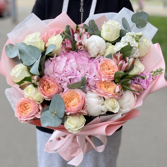 Букет Воздушный зефир с гортензией