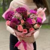 Букет Ягодный сорбет с розами и хризантемой