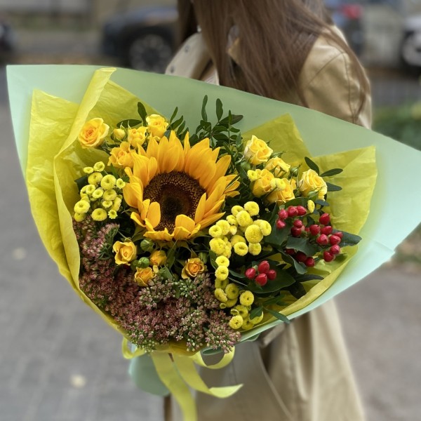 Букет Золотой сезон с подсолнухом