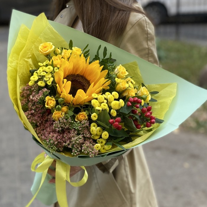 Букет Золотой сезон с подсолнухом