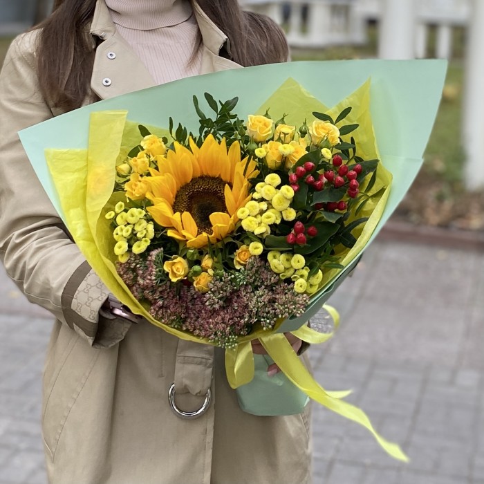 Букет Золотой сезон с подсолнухом