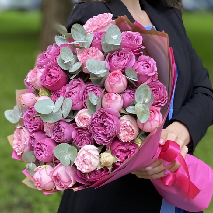 Дуэт кустовых пионовидных роз Пинк Блоссом и Мисти Баблс