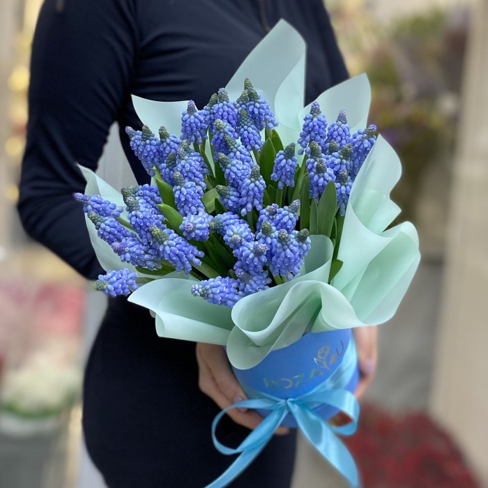 Мускари в коробке