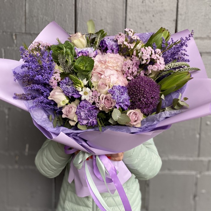 Букет с розовой гортензией Магический сад