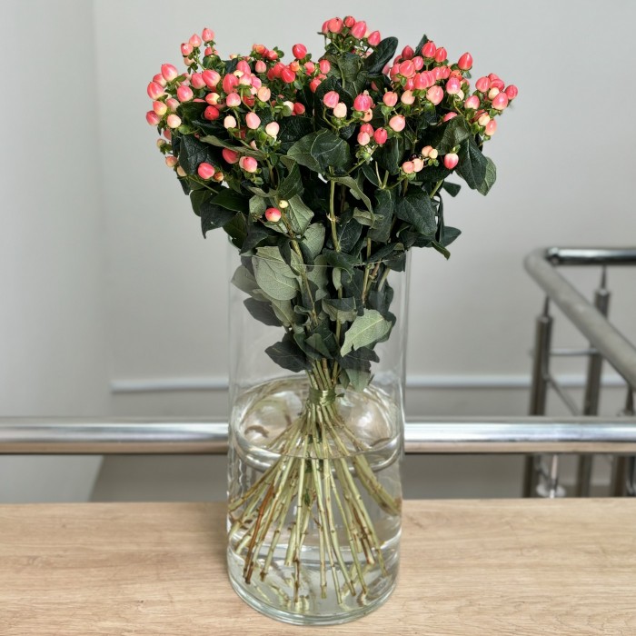 Букет из 25 розового гиперикума