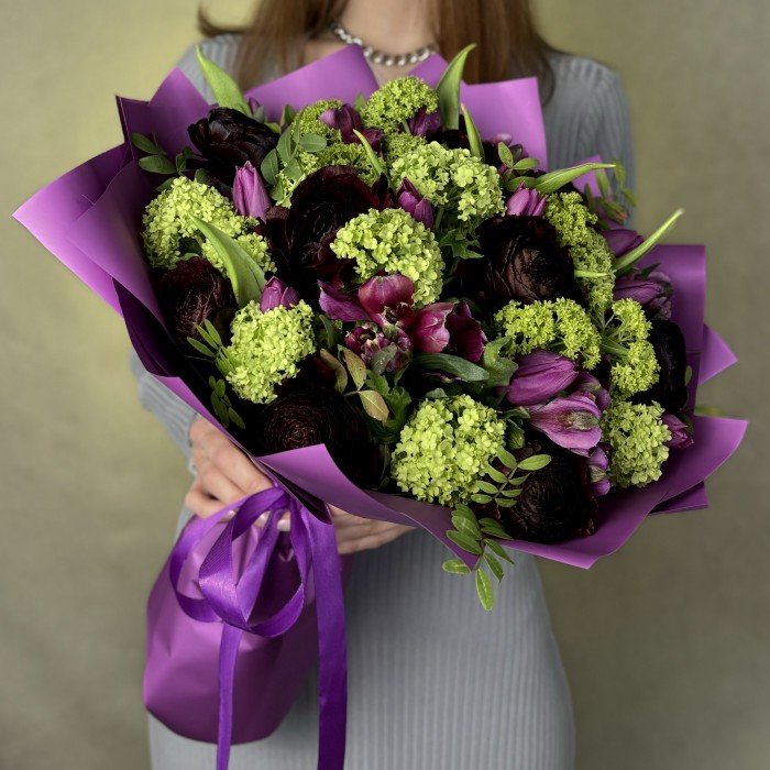 Букет с ранункулюсами Цветущая магия