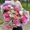 Букет Нежное сердце с пионовидными розами