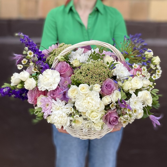 Композиция Лиловый туман с розами