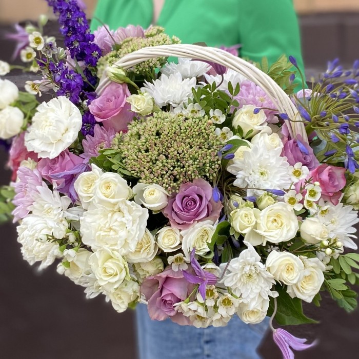 Композиция Лиловый туман с розами