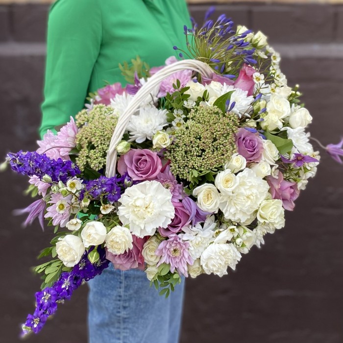 Композиция Лиловый туман с розами