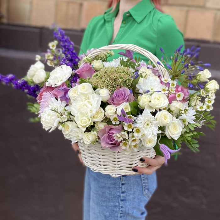 Композиция Лиловый туман с розами