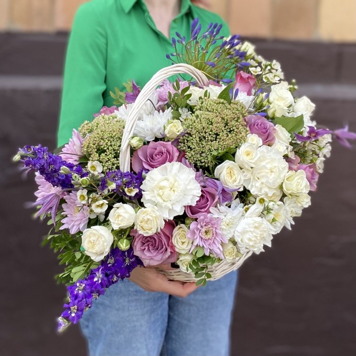 Композиция Лиловый туман с розами