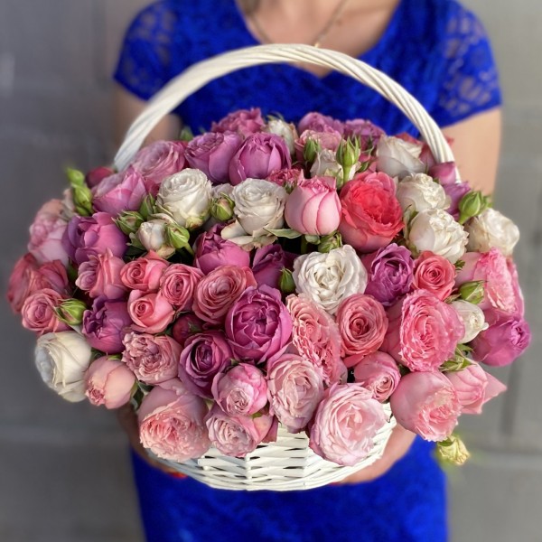 Корзина кустовых пионовидных роз Дивный аромат MIX