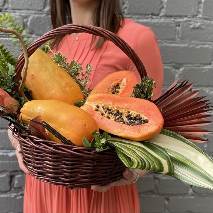 Подарочная корзина с папайей Экзотика