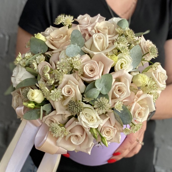 Композиция Персеида с розами