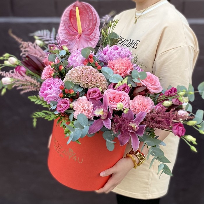 Композиция с антуриумом Эмоции любви