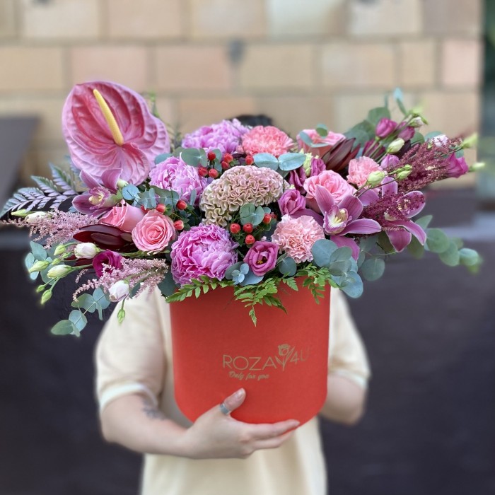 Композиция с антуриумом Эмоции любви