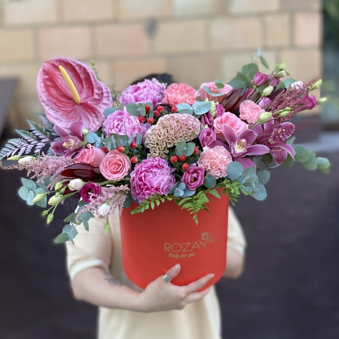 Композиция с антуриумом Эмоции любви