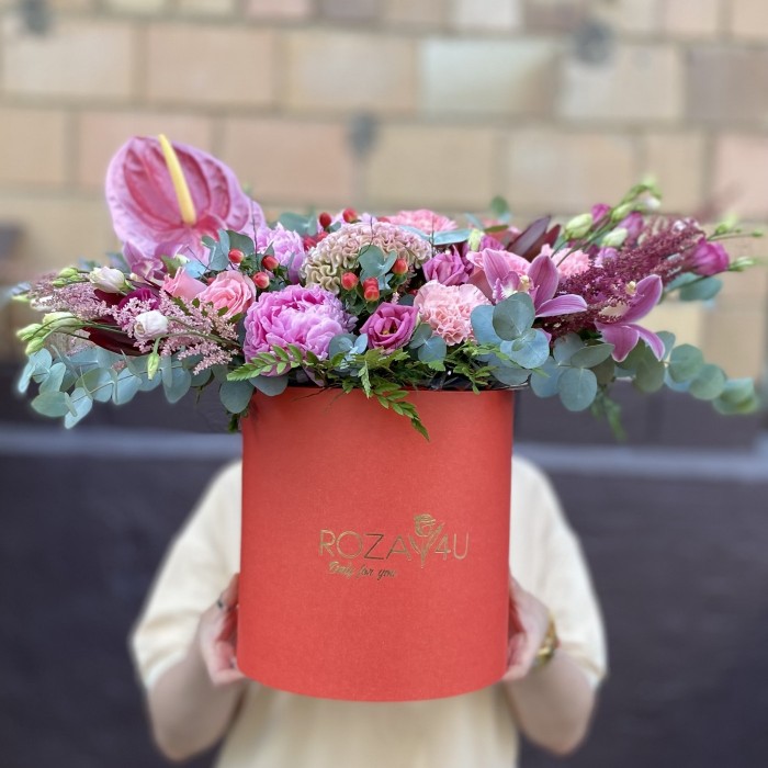 Композиция с антуриумом Эмоции любви