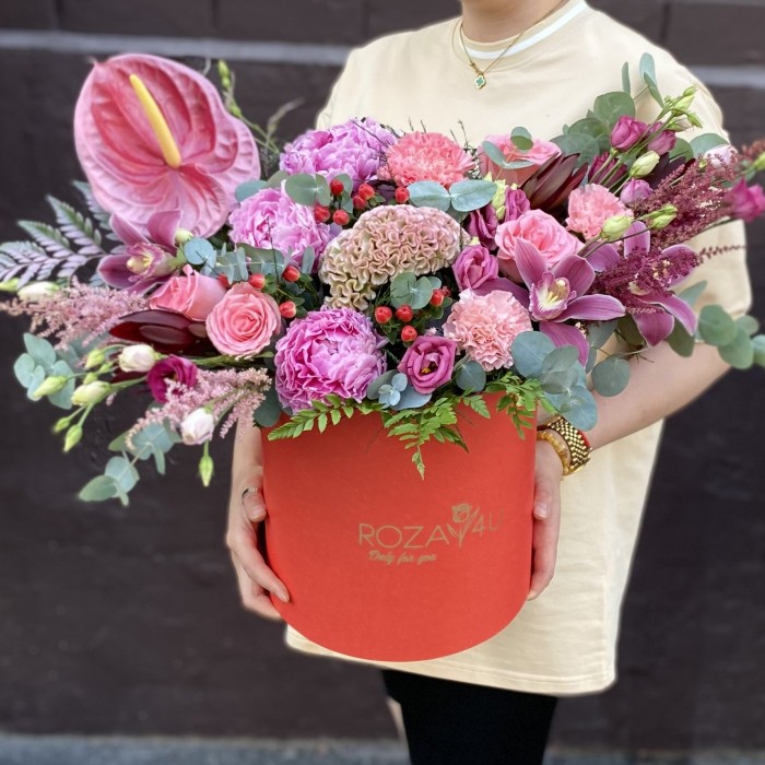 Композиция с антуриумом Эмоции любви